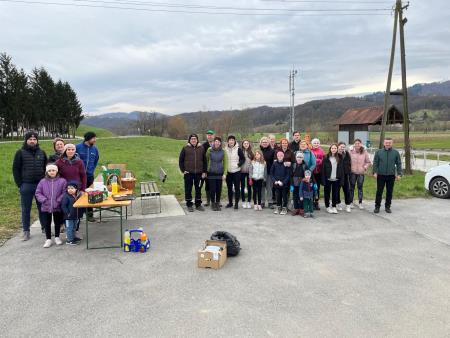 Zbrani v Dolu pred začetkom dela
